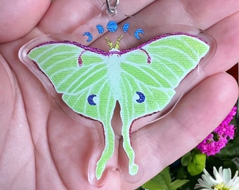 Luna Moth Clear Acrylic Keychain, gift for her, nature lovers, bug art, moon moth, birthday, beautiful butterfly, bag accessories, keys