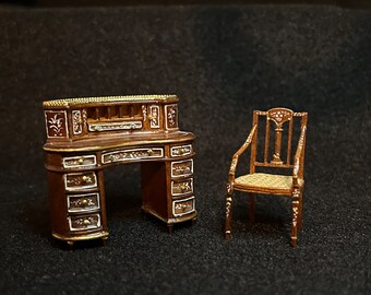 1/24 Scale Miniature Bespaq Desk and Chair Set