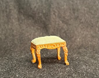 1/24 Scale Miniature Vanity Stool