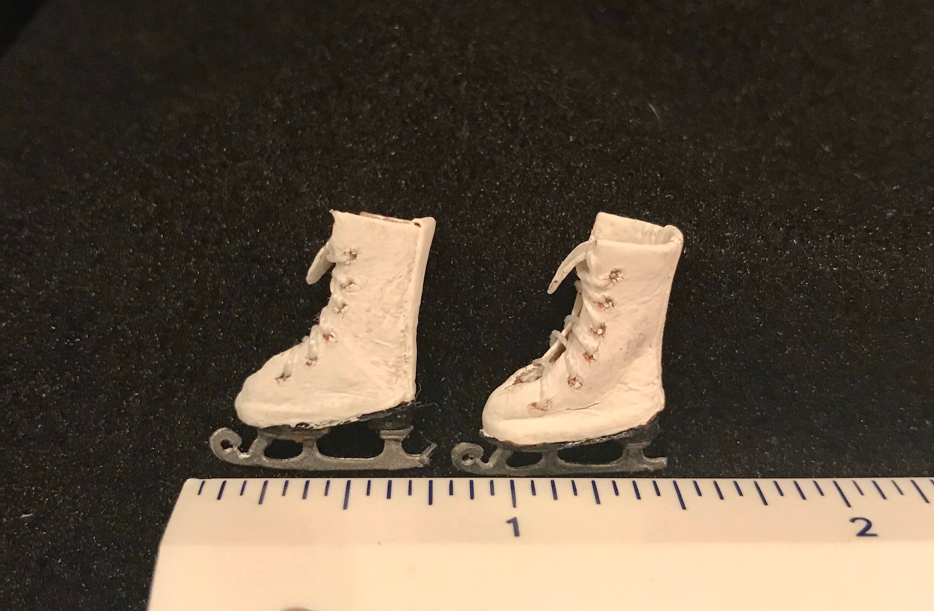 Une Paire De Patins à Glace Avec Des Flocons De Neige Femme Blanche Icone Patins Glace Isole Fond 34788232