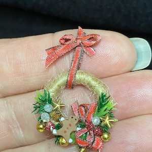 1/24 Scale Miniature Christmas Wreath