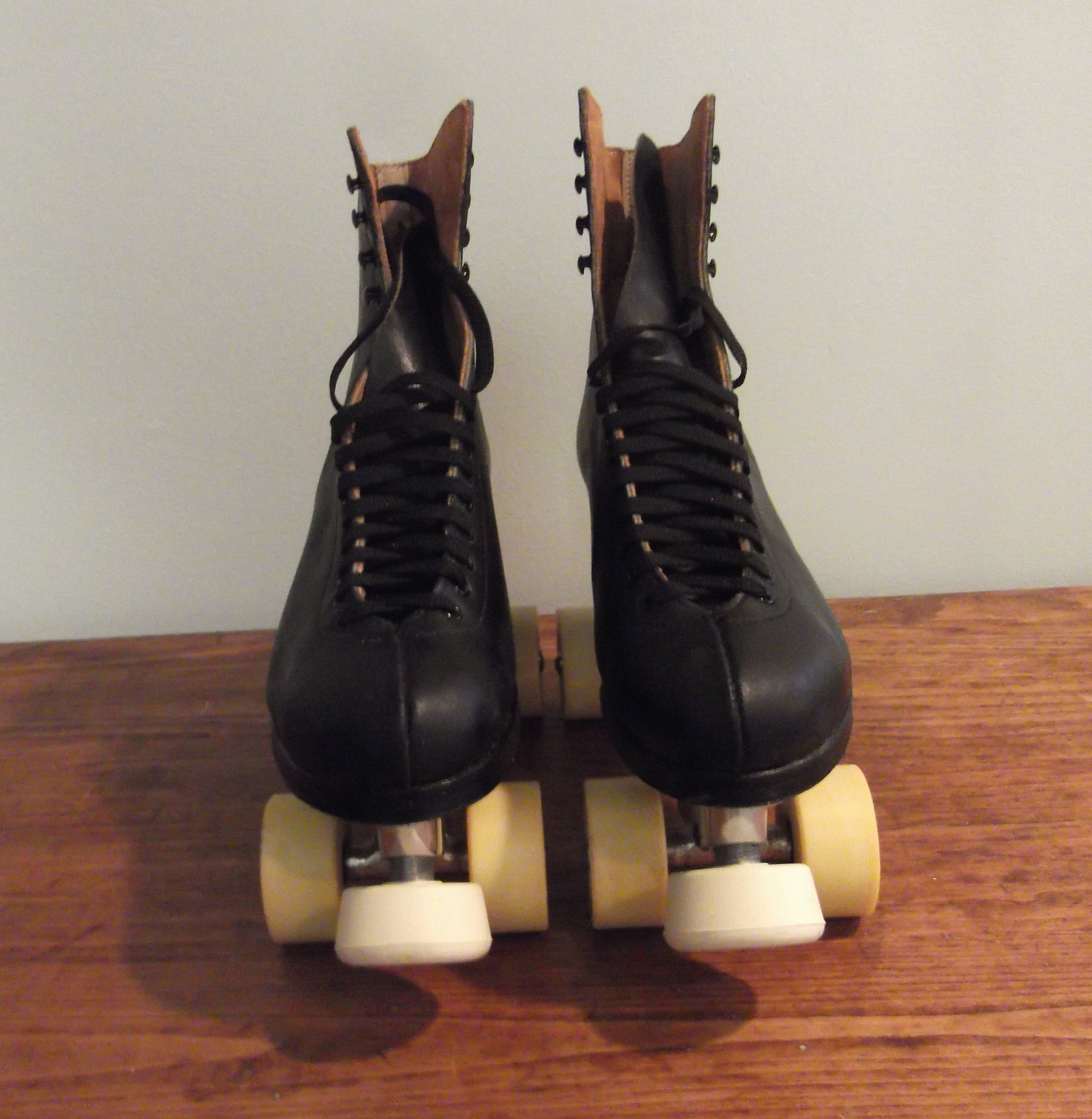 Vintage 1980s Mens size 8.5M Black Leather Roller Skates Etsy