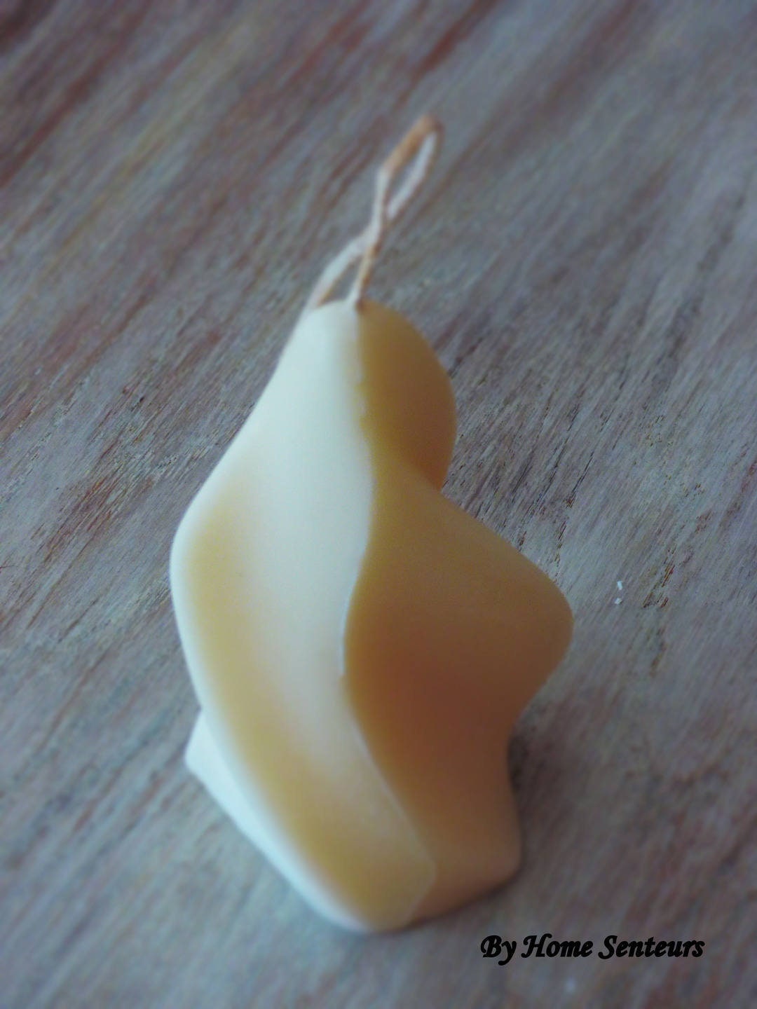 Bougie Parfumée Pyramide Torsadée