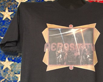 Vintage Aerosmith Tee: Steven Tyler 1977 Concert Photo - New Old Stock