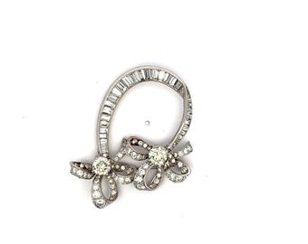 Platinum Pin Brooch With 8.05 Carat Round and Baguette Diamonds O Vs1/Vs2 Gia