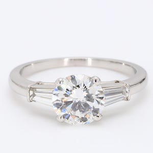 Cartier 1.52 Carat Round Brilliant Shape F-Vs2 Diamond Platinum Engagement Ring