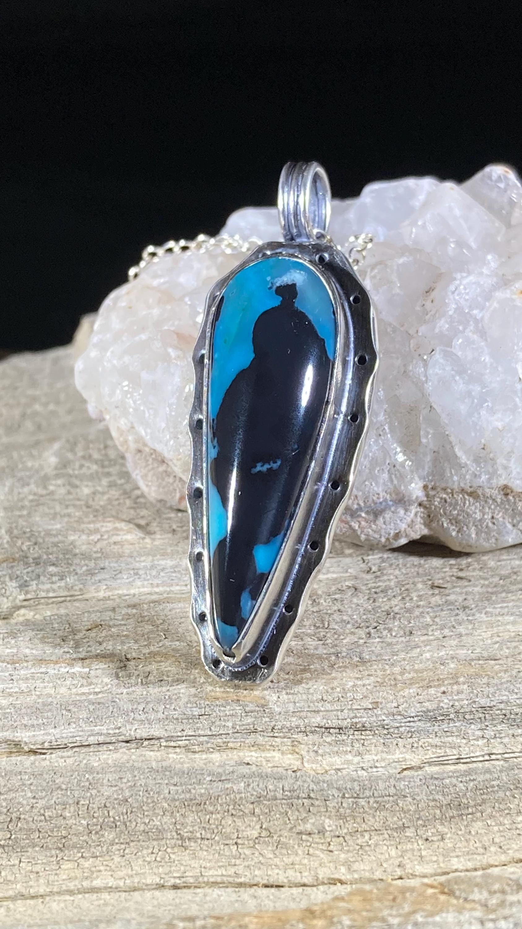 Huge Navajo Charoite Cokmpletely Handmade Guitar Native American Jewelry Silver Pendant Huge Navajo Charoite Cokmpletely Handmade Guitar Native American Jewelry Silver Pendant
