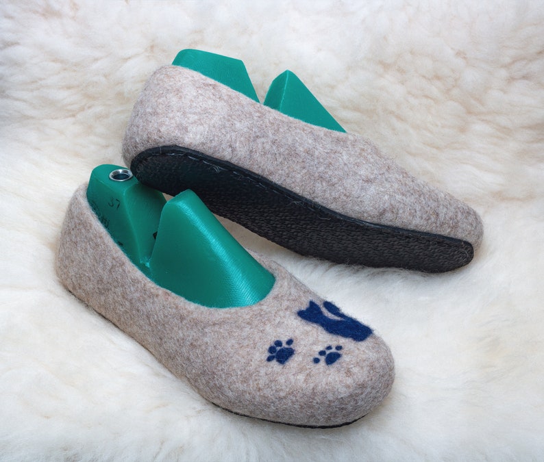 felt cat slippers