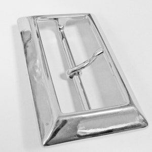 Italian centerbar nickel plated buckle.