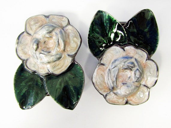 Belt Buckle Enamel Rose 