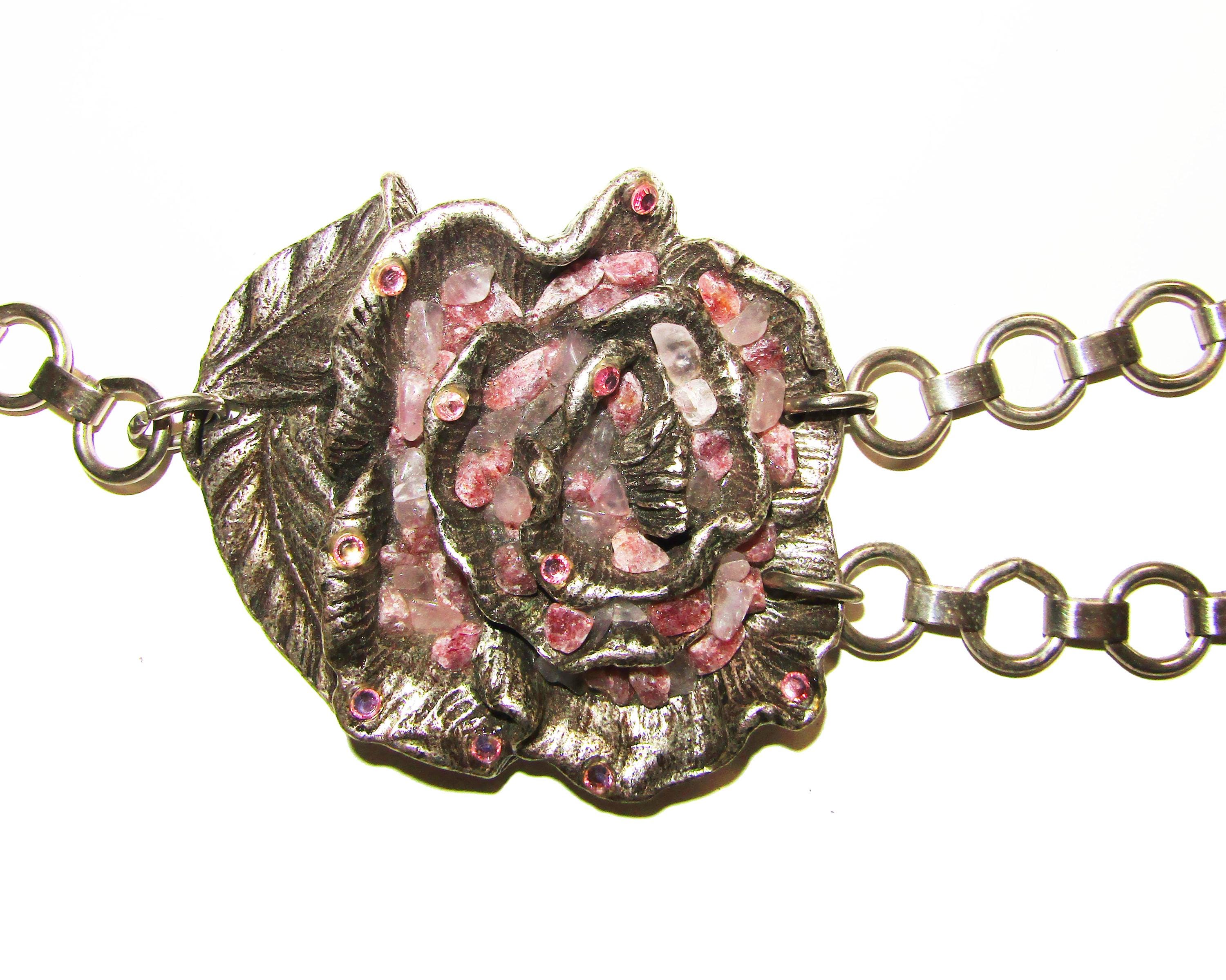 Gorgeous, Vintage, Silver Embellished Rose Chain Belt for  display picture 2