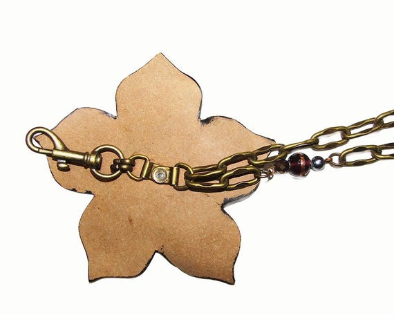 Unique, Vintage Leather Flower and Metal Chain Belt for  display picture 2