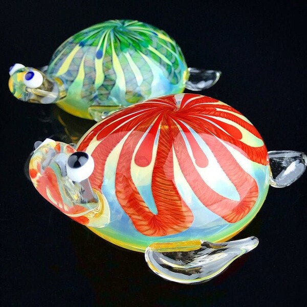 Sea Turtle Pipes that look like real turtles but are really glass smoking pipes