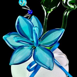 Blown Glass Flower Mini Sculpture, special gift, stained glass gift, garden lover flower, best glass art gift, stained glass