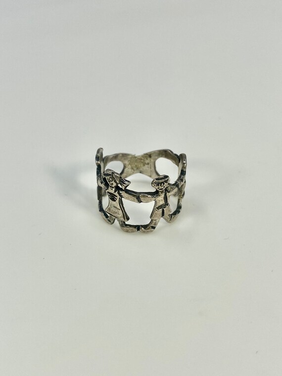 efs ring around rosie Gem