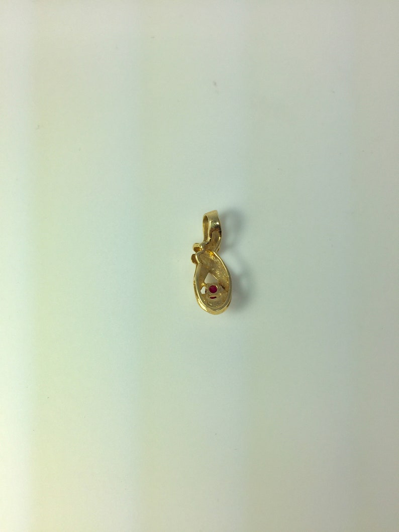 14K gold ruby pendant
