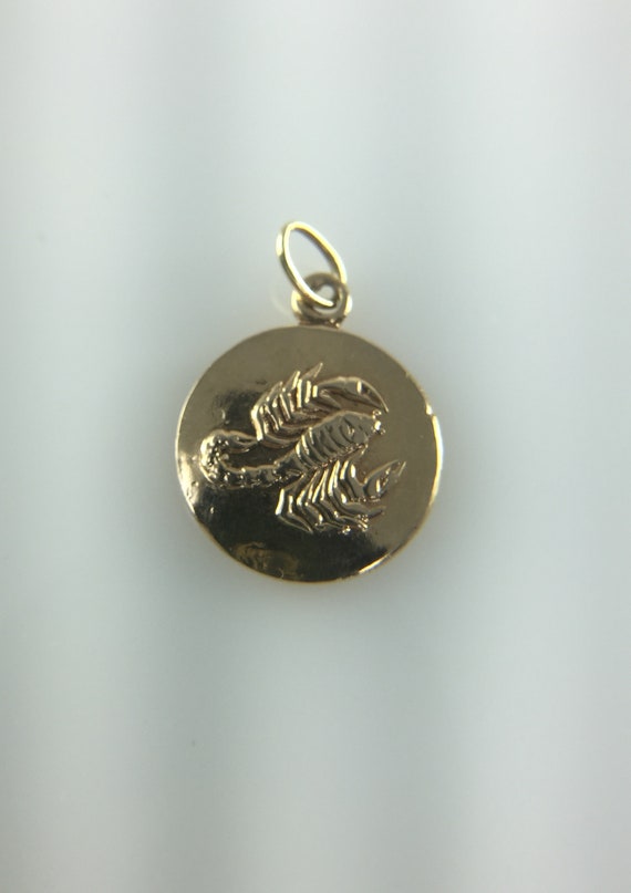 14K yellow gold horoscope scorpio pendant