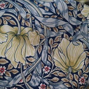 William Morris Navy Pima Lawn Lightweight Fabric 100% Cotton, Width 150 cm / 59'', Weight 110 gsm image 5