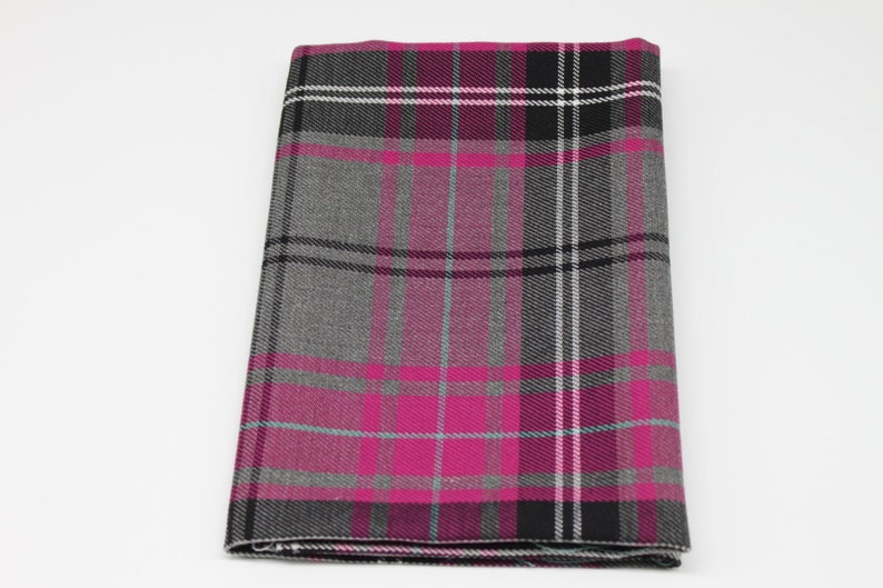 28 Tartan Fat Quarters 50 cm x 70 cm polyviscose suitable for decorations and clothing