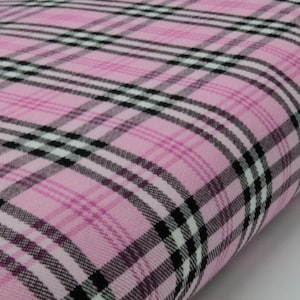 Clueless Pink Tartan Stoff - Polyviscose Stoff für Handwerk und Kleidung + passender Faden. Schottenkaro Stoff Meterware.