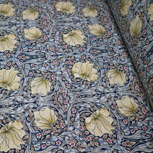 William Morris Navy Pima Lawn Lightweight Fabric 100% Cotton, Width 150 cm / 59'', Weight 110 gsm image 2