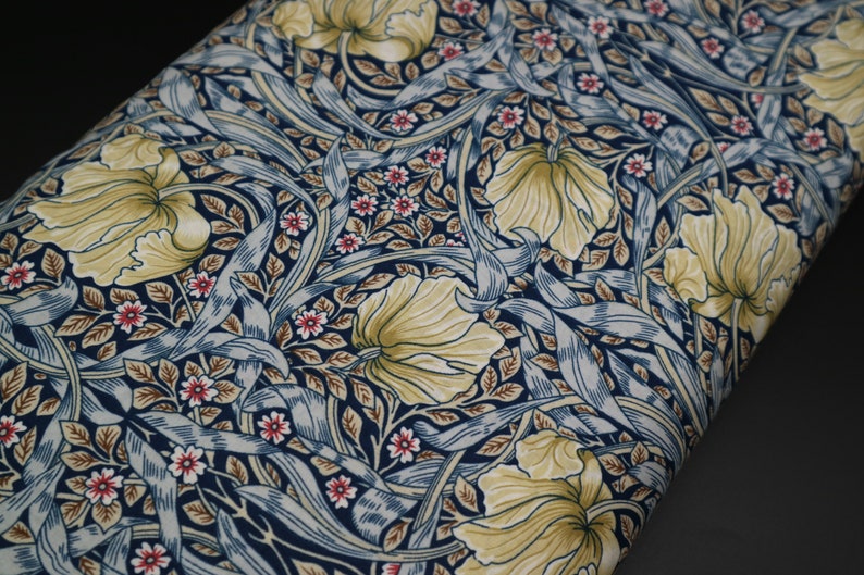 William Morris Navy Pima Lawn Lightweight Fabric 100% Cotton, Width 150 cm / 59'', Weight 110 gsm image 8
