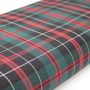Hunting Green Tartan, Polyviscose, suitable for decoration and clothing + matching thread. Tartan fabric by the yard.