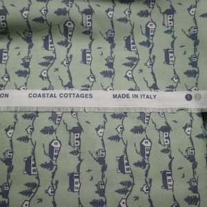 LIBERTY Cotton Patchwork Fabric - Lasenby Cotton - Coastal Cottages, width 110 cm / 43&#39;&#39;, weight 146 gsm, for craft or fashion.