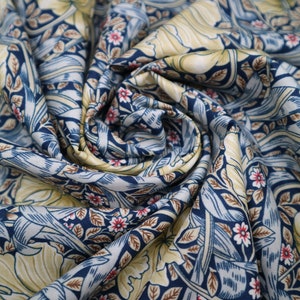William Morris Navy Pima Lawn Lightweight Fabric 100% Cotton, Width 150 cm / 59'', Weight 110 gsm image 3