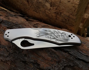 Custom Hand-Engraved Folding Spyderco “Byrd” Knife
