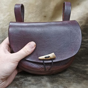 Handcrafted Brown Leather Viking Belt Pouch - Medieval Reenactment Accessory for Cosplay & LARP