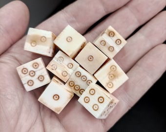 Large Bone Dice With Brown Dot and Rings Marks