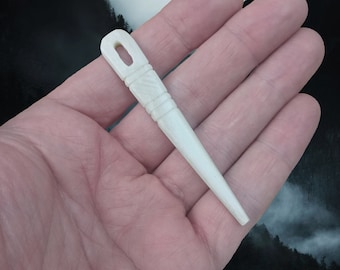 Bone Nalbinding Needle - Small Decorated