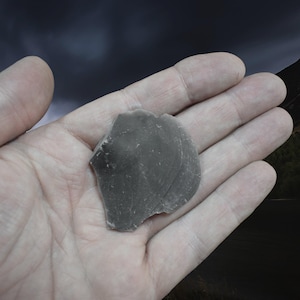 Hand-Knapped UK Small Flint Flake for Camping and Reenactment
