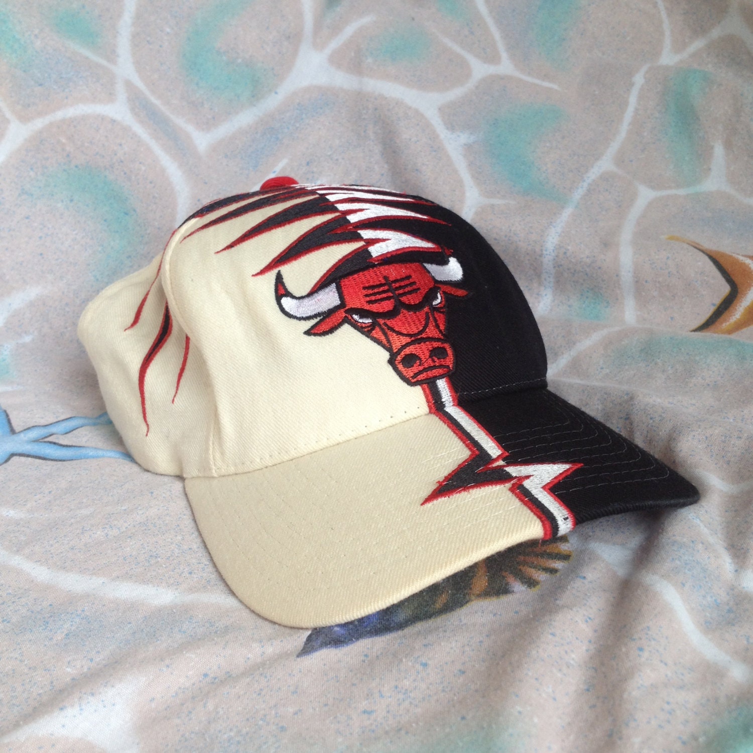 Vintage Chicago Bulls Starter Shockwave Slasher Velcro 