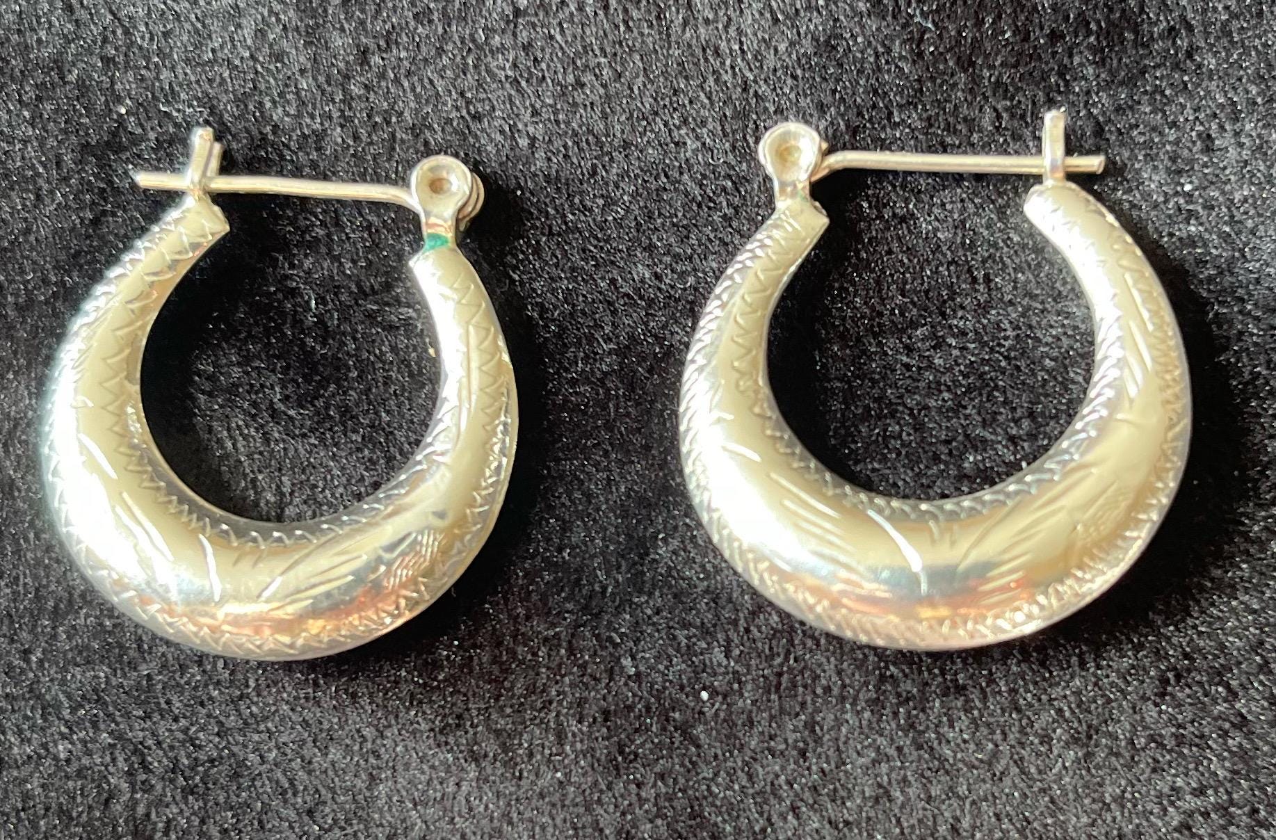 Vintage Sterling Puffed Round Etched Pierced Earrings