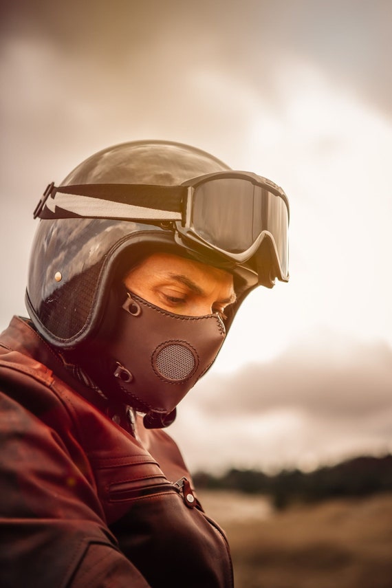 gloss black motorcycle helmet 3 4 D.O.T. Daytona Cruiser- Hi-Gloss 3XL Color:White/Green The helmet has a Schuberth C3 Pro Review: bogoduffle