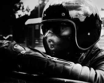Masque de moto ROAD NOIR confort optimal,plus d'espace intérieur, doublure confort et filtre à poussières intérieur.