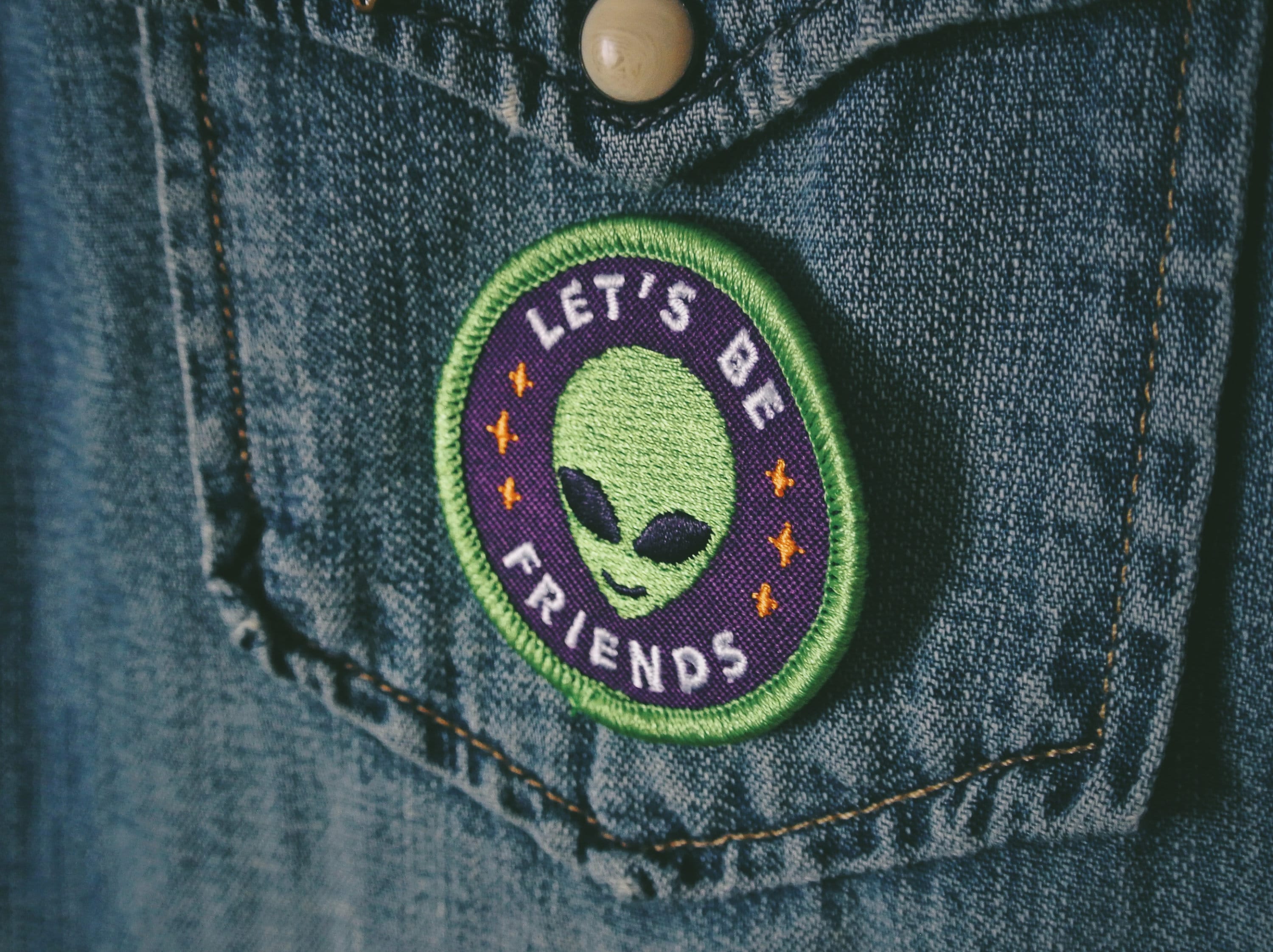 Alien Patch - "lets Be Friends" - Metaphysical Fashion Accessory - 2 ...