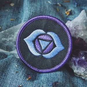 Third Eye Chakra Patch (Ajna) - 2" Iron-on Embroidered Patch - 6th Chakra - Intuition, Imagination, Psychic Visions, Dreams - Purple