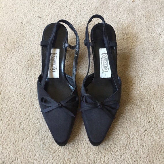bandolino b flexible sandals