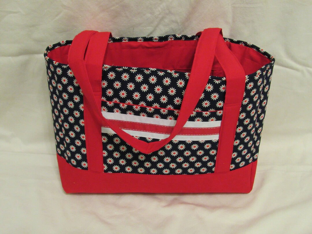 Red and Navy Daisy Tote - Etsy