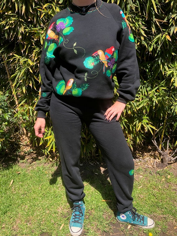 Vintage Two Piece Jerzees Tropical Parrot Sweatsui