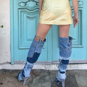 Spaß! Individuell! Levis Denim Patchwork Kniehochhackige Stiefel mit hinteren Anhänger Bild 2