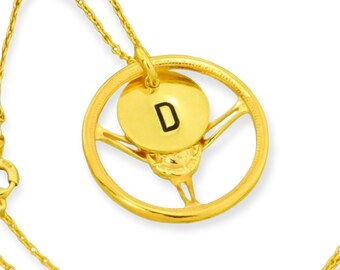 Collier volant en plaqué or : breloque initiale personnalisée