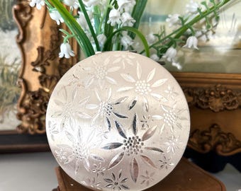 Vintage 3.5” Silver Elgin American Compact UNUSED