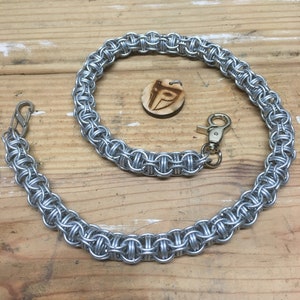 31 - Ronda cautiva - Hecho a mano - Cadena de billetera de cota de malla - 2 pies - Acero galvanizado calibre 16