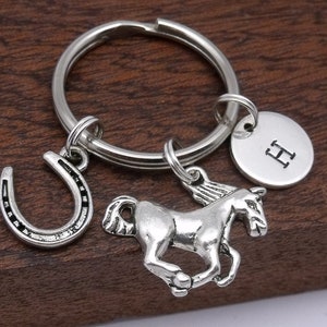 Horse keyring gift, horse keychain, horseshoe keyring keychain, horse with horseshoe, personalised horse gift, initial, letter