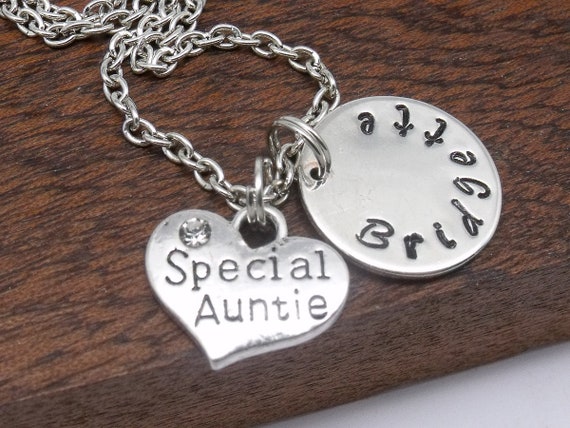 special auntie necklace