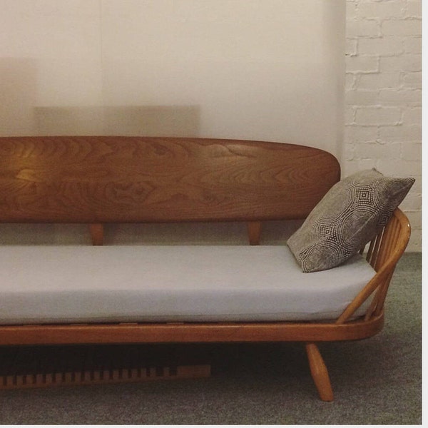 Elegant Ercol Daybed